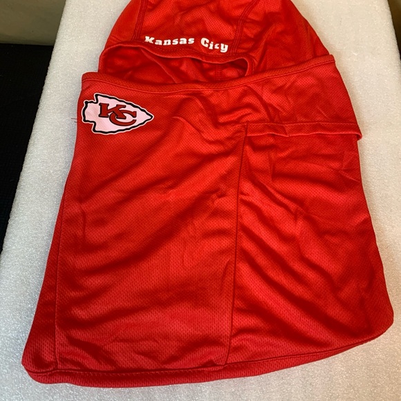 Kansas City Chiefs Football 🏈 Team Face Cover Ski Mask - Picture 8 of 9